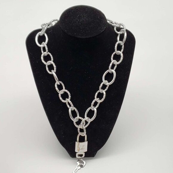 100% Auth Louis Vuitton Lock & Key with Unbranded Silver Plated Chain Necklace